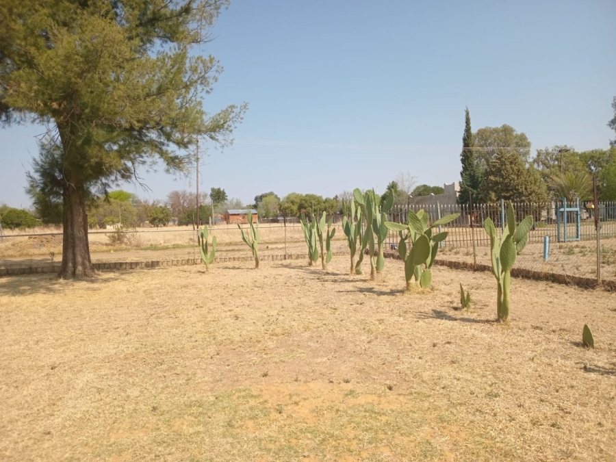 4 Bedroom Property for Sale in Bloemhof North West